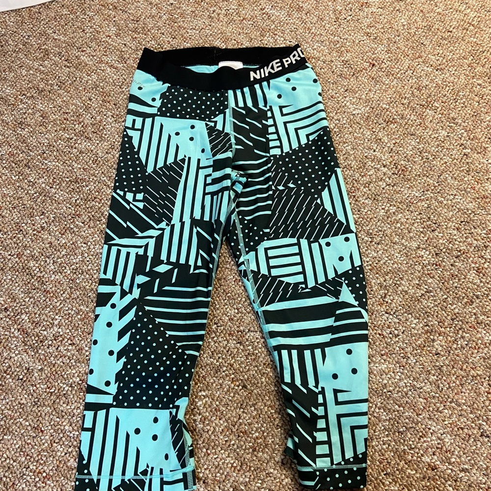 Nike capris